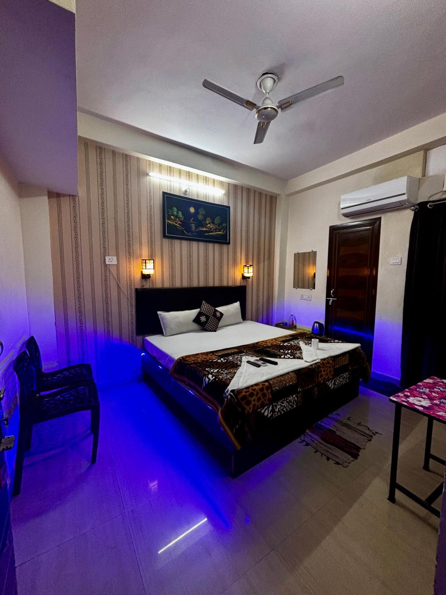 Gully Ghar Hotel Varanasi Eksteriør billede